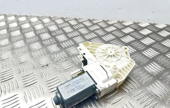 Audi A5 8T 8F Front door window regulator motor 8T0959802B 11420250078 1101965575250
