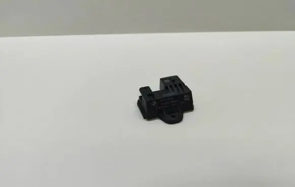 BMW 5 F10 F11 Glow plug pre-heat relay 851947202 0522140104