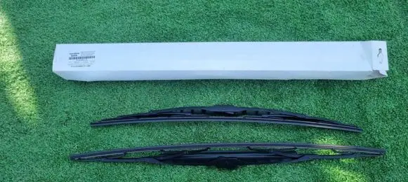Porsche Panamera (970) Windshield/front glass wiper blade 97062890100