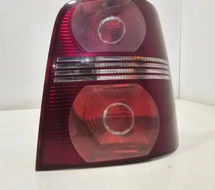 Volkswagen Touran I Rear/tail lights 1T0945258