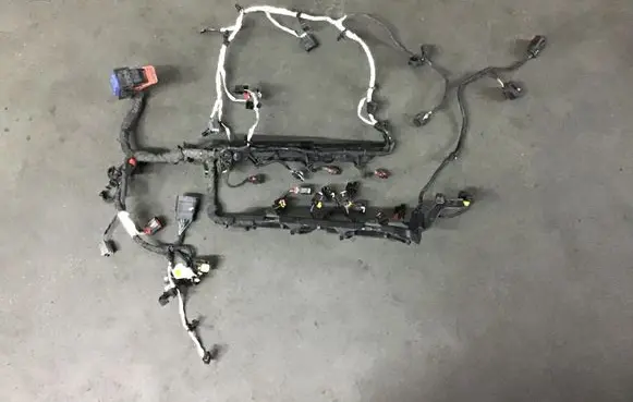 Jeep Cherokee Engine installation wiring loom