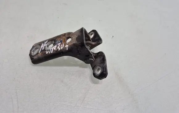 Mitsubishi Pajero Front door upper hinge 