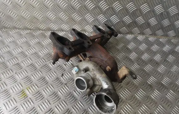 Volkswagen Polo IV 9N3 Turbo 038253016J
