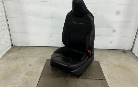 Tesla Model S Front passenger seat AG130652A