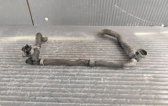 Skoda Octavia Mk4 Engine coolant pipe/hose 3Q0121049AD