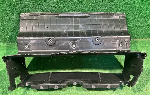 MG MG4 ev Radiator trim 11004239