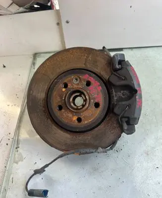 Rover 75 Front wheel hub spindle knuckle 445