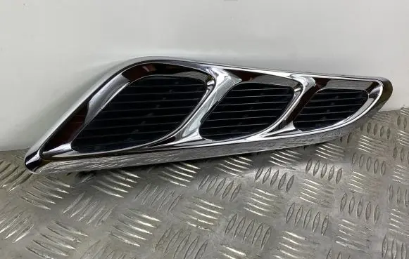 Infiniti QX80 Fender grill 638291LAOA
