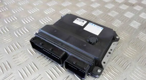 Toyota Prius+ (ZVW40) Engine control unit/module 8966147830
