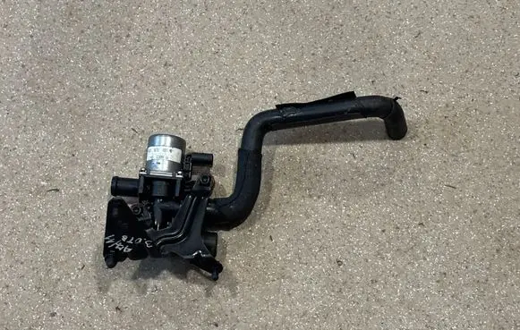 Audi A7 S7 4G Coolant heater control valve 8E0820035B 4G0261164