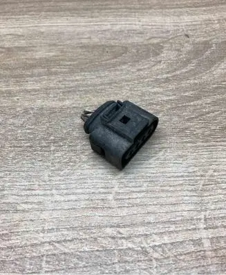 Volkswagen Touareg I Plug wire 1J0973724