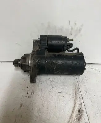 Volkswagen Golf IV Starter motor 0001125018