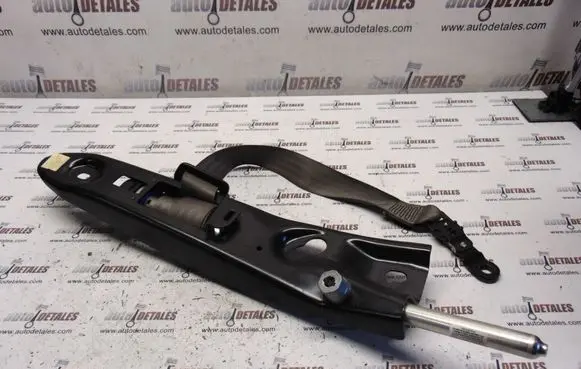 Volvo XC90 Front seatbelt