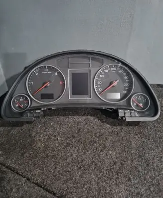 Audi A4 S4 B6 8E 8H Speedometer (instrument cluster) 8E0920900G