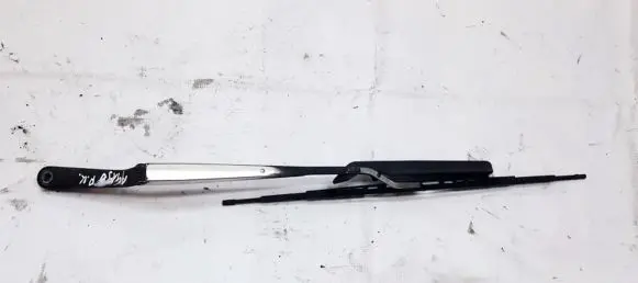 Nissan Sunny Front wiper blade arm r474a3l