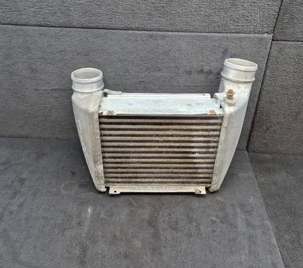 Audi RS6 C5 Intercooler radiator 077145806F