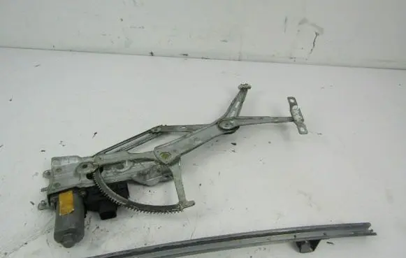 Opel Astra G Front door window regulator with motor 90521875