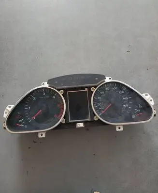 Audi A6 S6 C6 4F Speedometer (instrument cluster) 4F0920901G