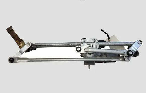 Volkswagen Golf V Front wiper linkage and motor 1K1955119E