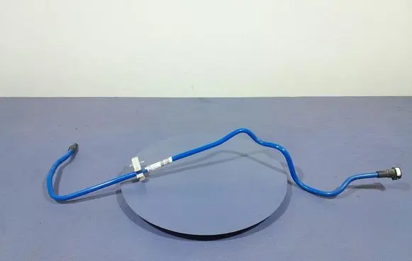 BMW M5 Fuel line pipe 7483714