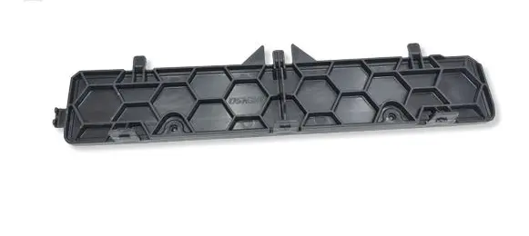 Volkswagen PASSAT B8 Air filter box cover CZ116242