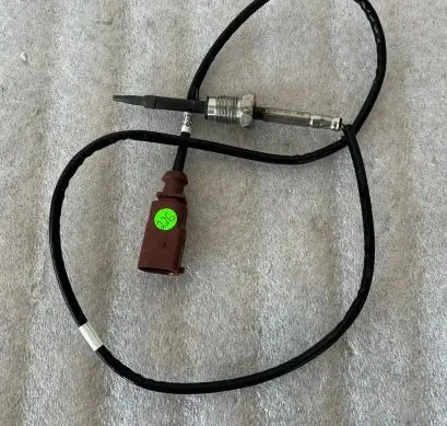 Skoda Fabia Mk3 (NJ) Exhaust gas temperature sensor 04L906088KQ