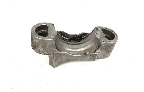 BMW 7 F01 F02 F03 F04 Sway bar bush bracket, front 6777870 17099710