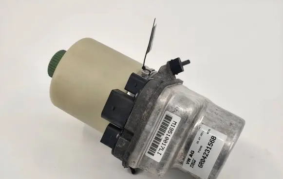 Volkswagen Polo V 6R Power steering pump 6R0423156B