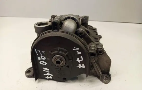 BMW 3 E90 E91 Oil pump 7707461418 7798014
