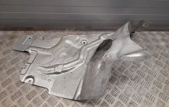 Mercedes-Benz E A207 Exhaust heat shield A2046829571