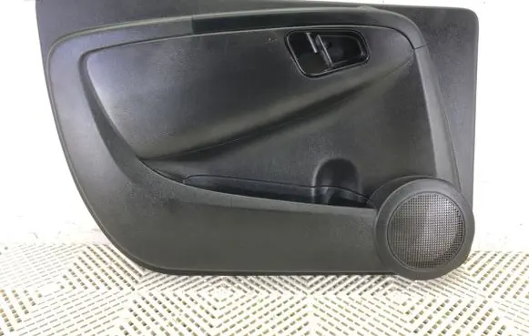 Fiat Qubo Front door card panel trim
