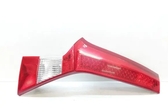 Volvo V70 Tailgate rear/tail lights