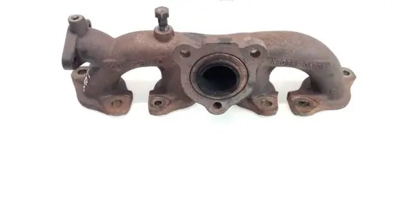 Volvo V60 Exhaust manifold 31380132 NY615W237