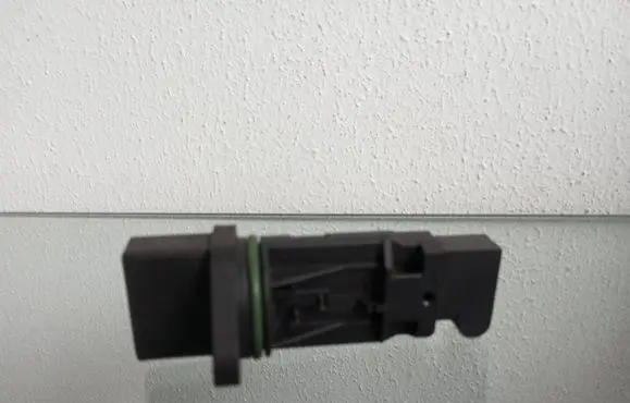 Audi A3 S3 8L Mass air flow meter F00C2G2027