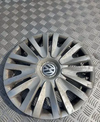 Volkswagen Golf VI R16 wheel hub/cap/trim 5K0601147H