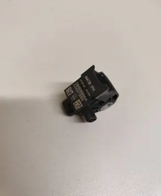 Chrysler Pacifica Airbag deployment crash/impact sensor 68483899AA 044736