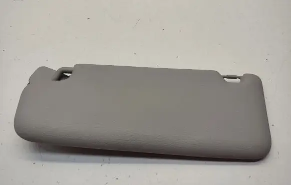 Sun visor