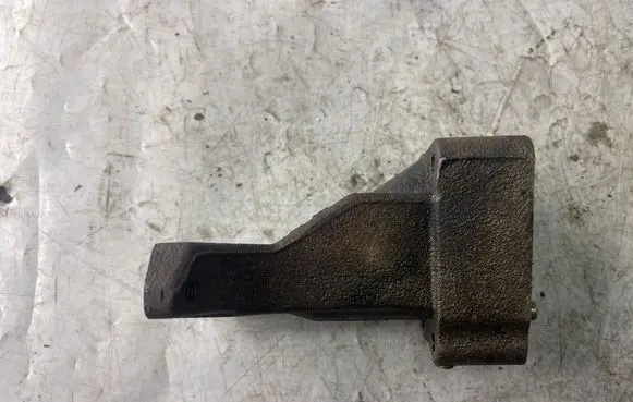Jeep Grand Cherokee (WK) Engine mounting bracket A6420960345