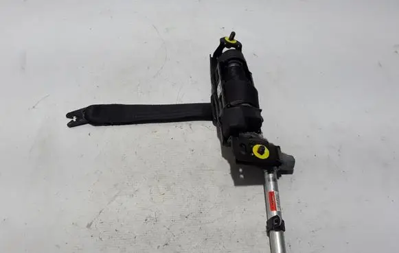 Volvo S40 Front seatbelt 30661789