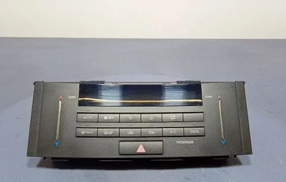 Lexus IS III XE30 Climate control unit 75F777