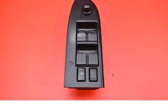 Suzuki Grand Vitara II Electric window control switch 83727-65J0