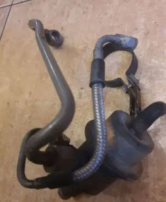 Audi A6 S6 C4 4A Fuel pressure regulator 034133534F 0438161016