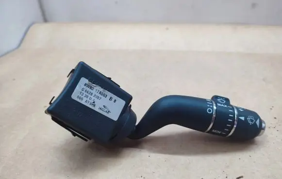 Jaguar XF X250 Wiper control stalk 8W8317A553BB