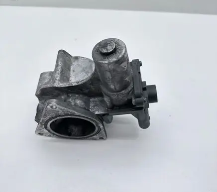 Volkswagen Transporter - Caravelle T5 EGR valve 076131501B