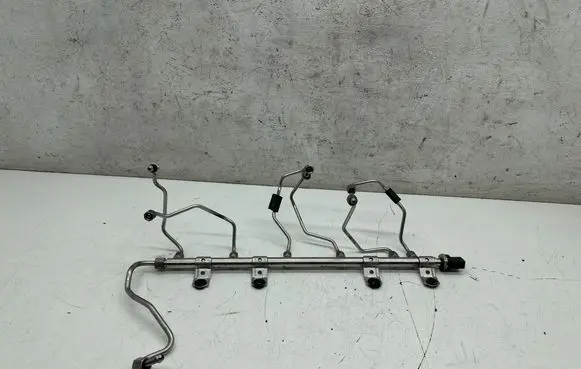 BMW 5 F10 F11 Fuel main line pipe 7828049