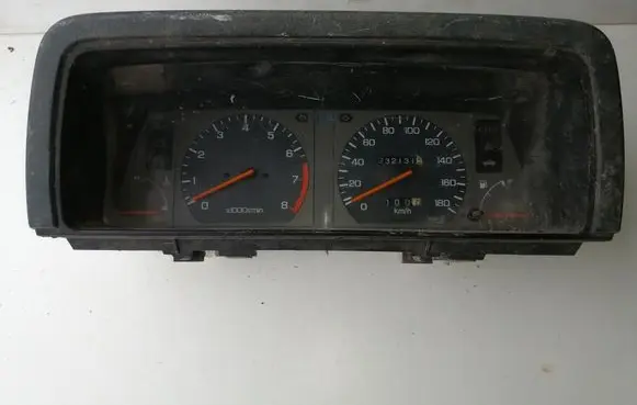 Speedometer (instrument cluster)