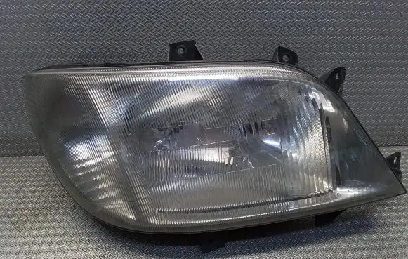 Mercedes-Benz Sprinter W901 W902 W903 W904 Headlight/headlamp A9018201161