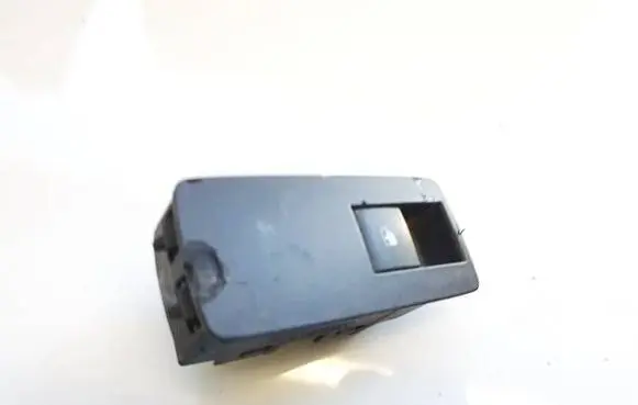 Opel Insignia A Electric window control switch 13301888