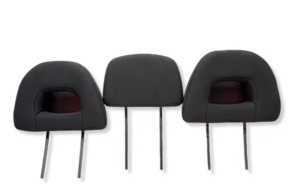 Mitsubishi Pajero Rear seat headrest 