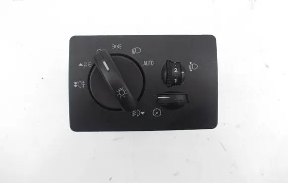 Ford Focus Light switch 7M5T13A024CA